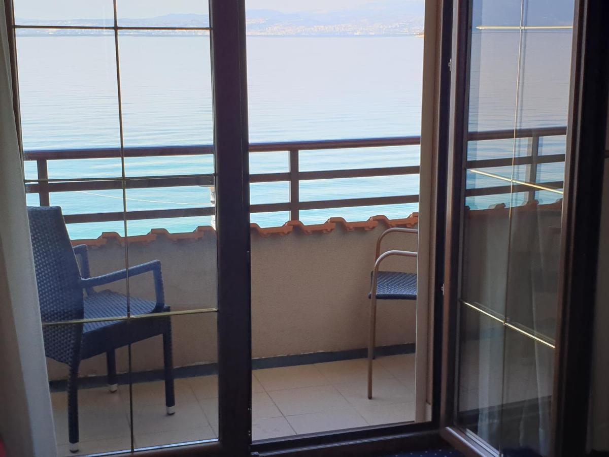 Hotel Miramare ニヴィーチェ エクステリア 写真