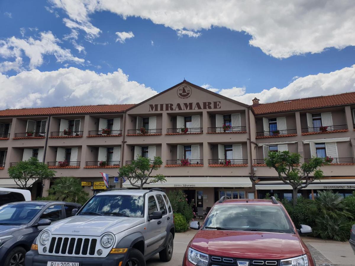 Hotel Miramare ニヴィーチェ エクステリア 写真